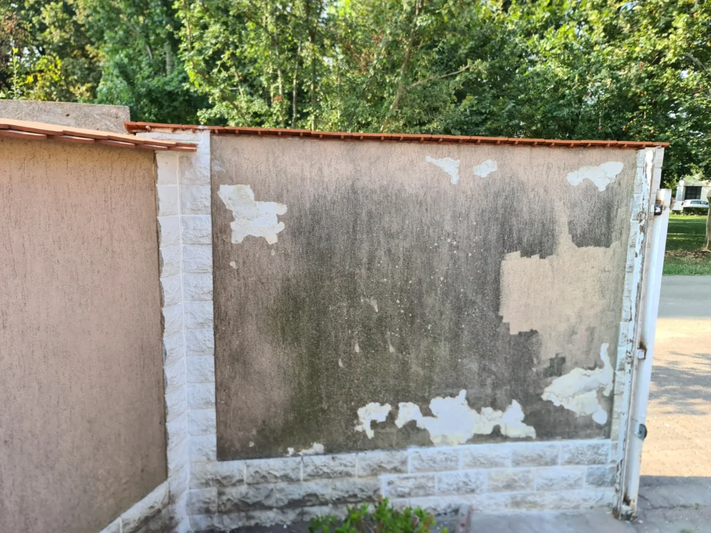 Kerítés színezés előtt